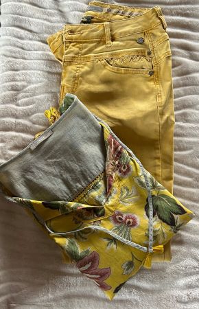 Hose und Oberteil von NILE in Gr. S