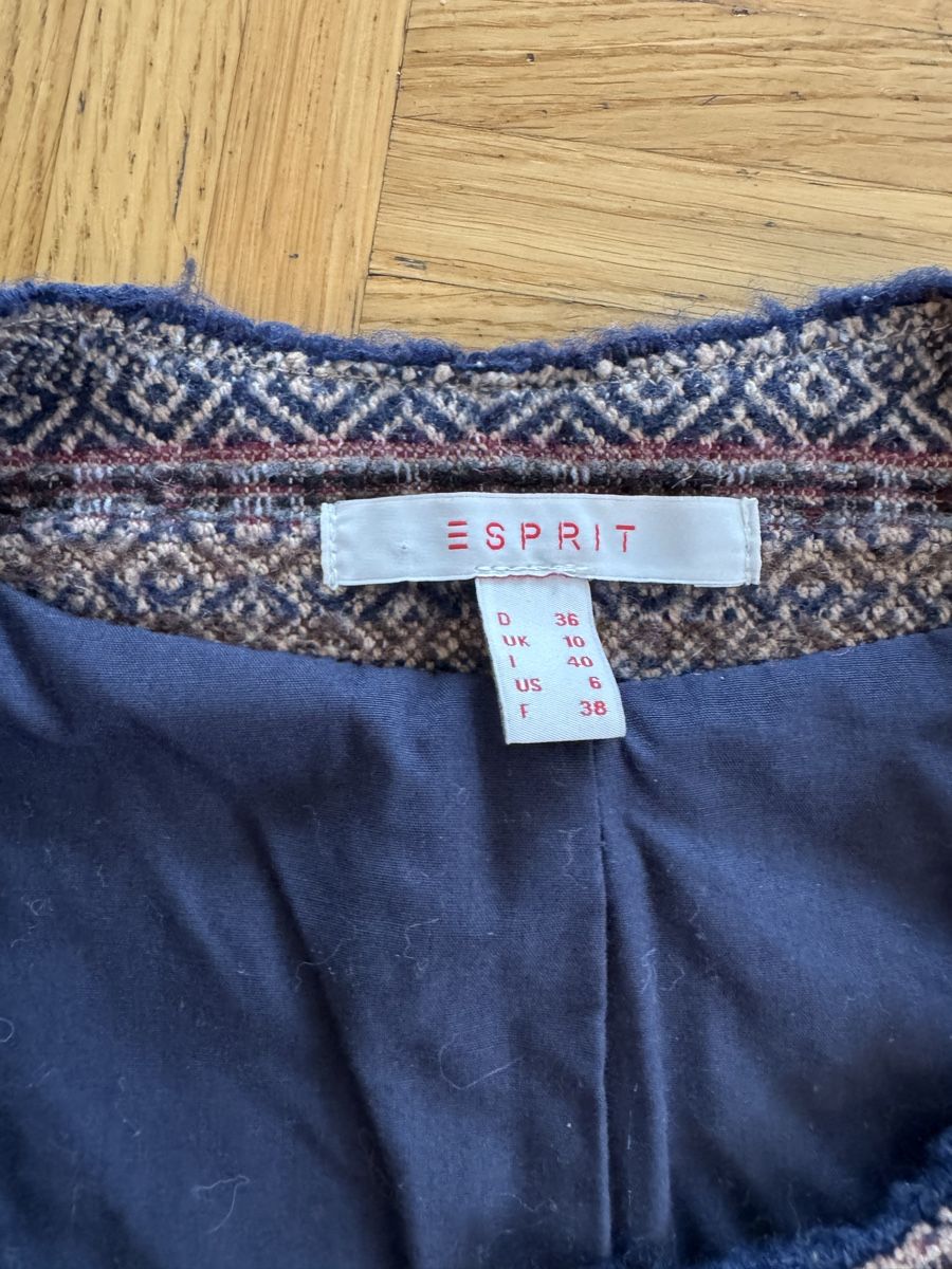 Esprit Jacken: Esprit Light Fall Long Jacket 36 – Gebraucht aus Fällanden von emi_x6xw 1