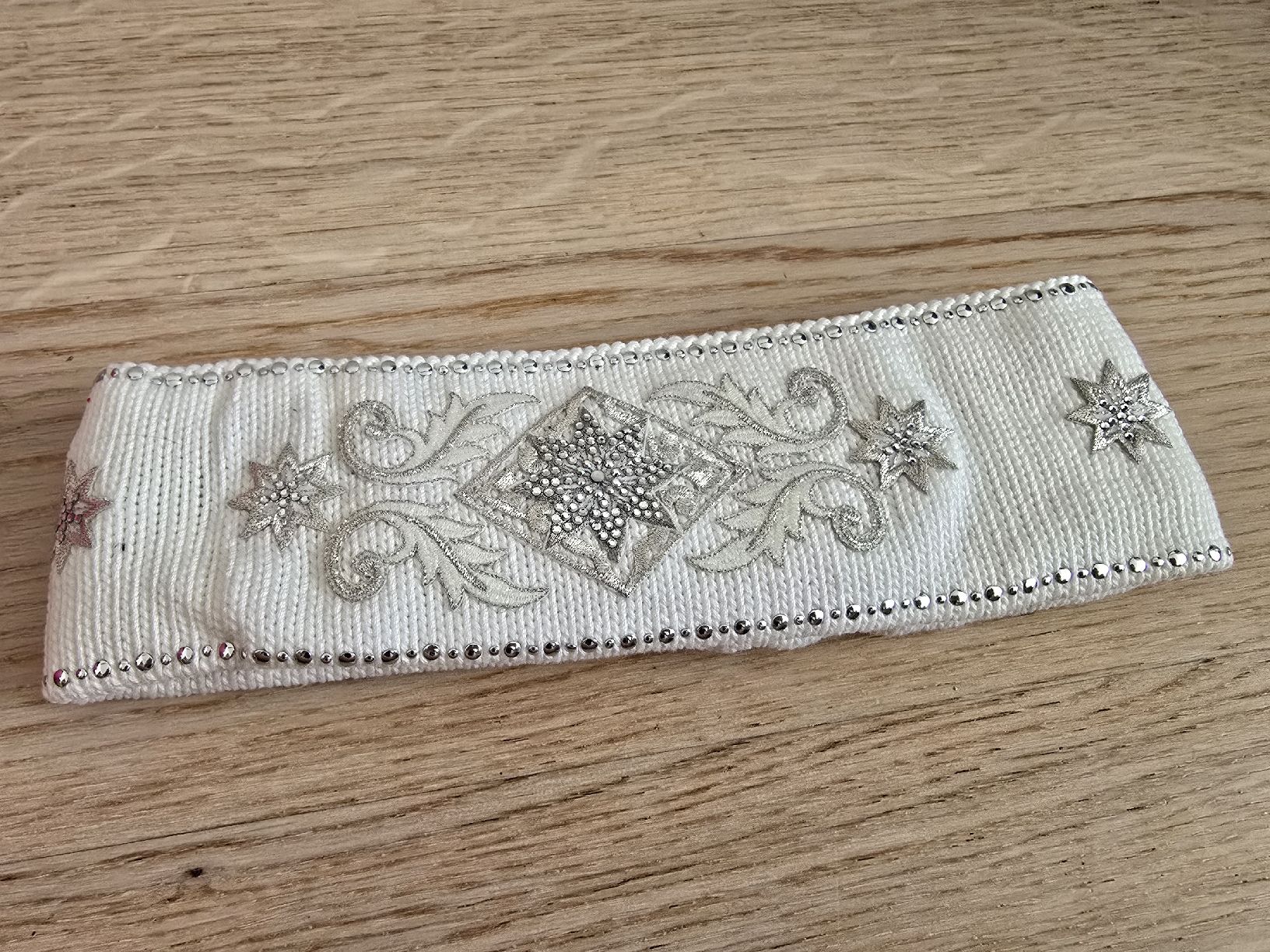 Chapeaux, bonnets & casquettes: Lisa Gröbl Stirnband – Neuf avec emballage d'origine à Rickenbach b. Wil par Beautiful.Things