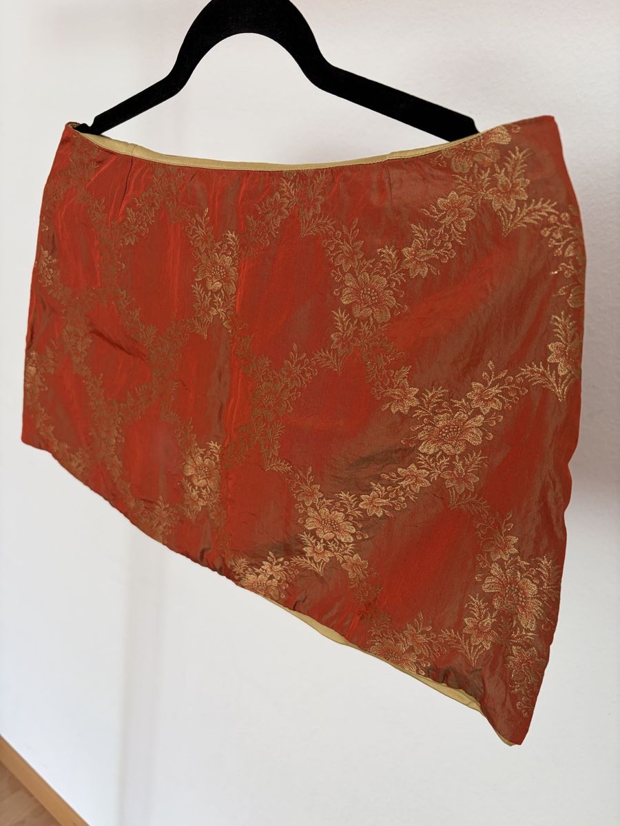 Dolce & Gabbana Gonne: Dolce & Gabbana skirt – Usato da Hünibach venduto da rut_hlg5 1