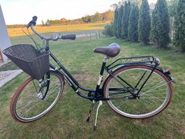 Schönes Damen-Citybike (28 Zoll, Schwarz) mit 3-Gang Shimano
