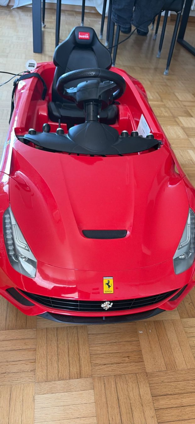 Veicoli per bambini: Auto Elettrica Ferrari Rossa - – Usato da St. Gallen venduto da car_n9s9 1