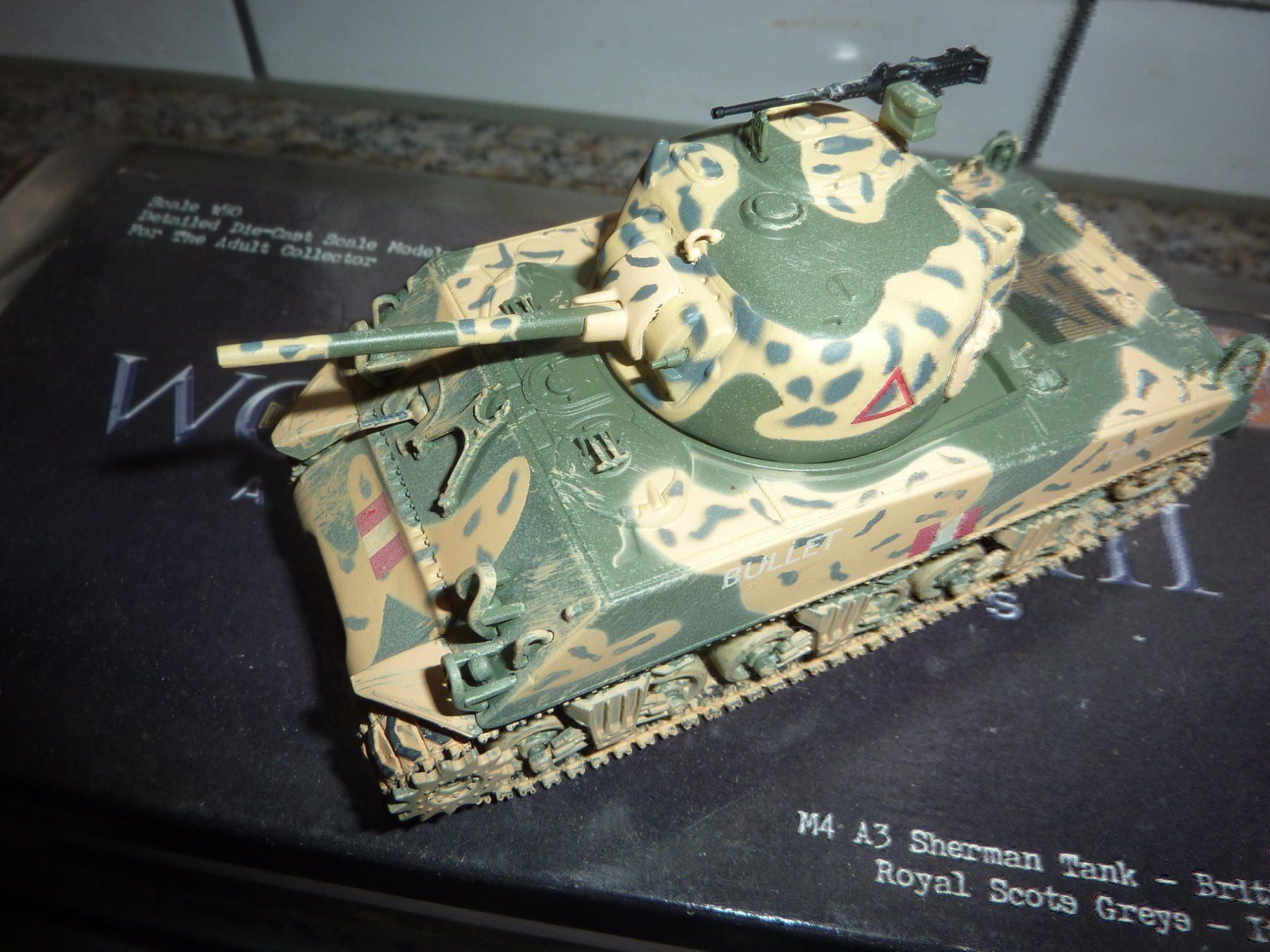 Modellbausätze & Standmodelle: SHERMAN – Neu und originalverpackt aus Balsthal von bouteliee 2