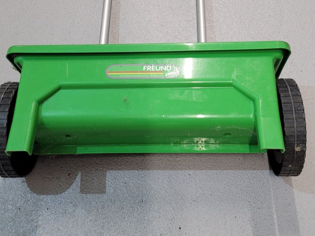 Altro in Utensili da giardino: Streuwagen – Usato da Hochdorf venduto da Ddelmar 1