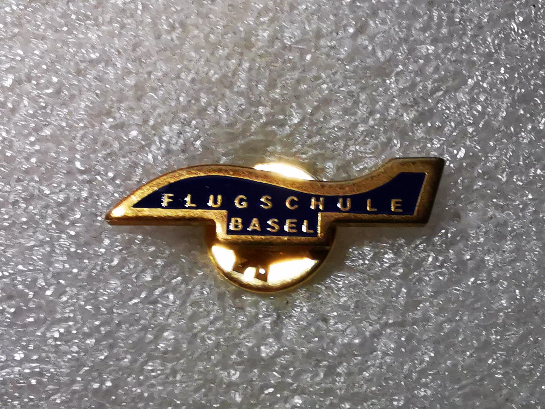 Placchette & Badge: Ansteckpin 62: Flugschule Bern – Usato da Oppligen venduto da Pin-Fall-Shop