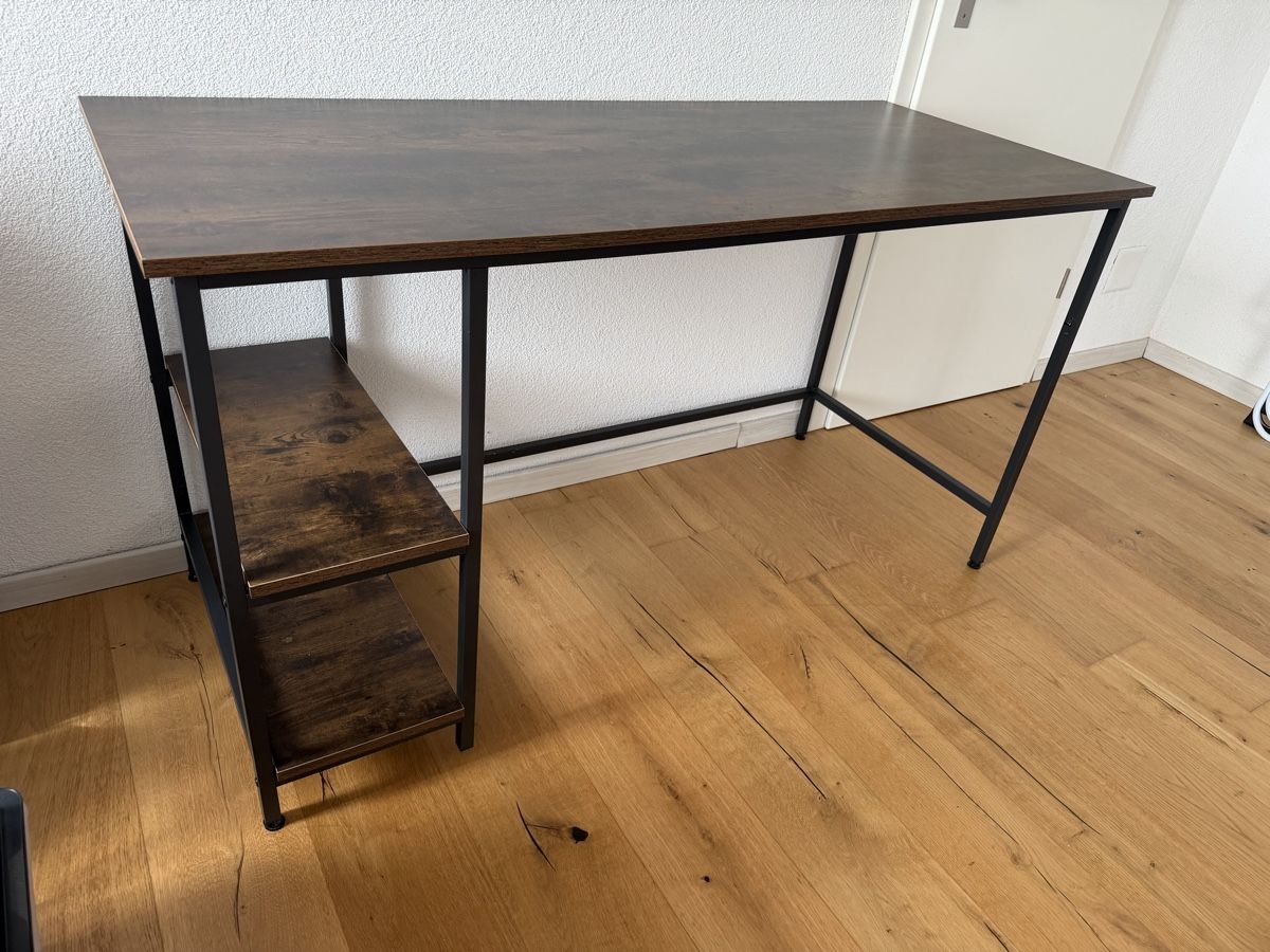 Scrivanie: Schreibtisch mit Regal – Usato da Oberbipp venduto da Aarewasser18 2