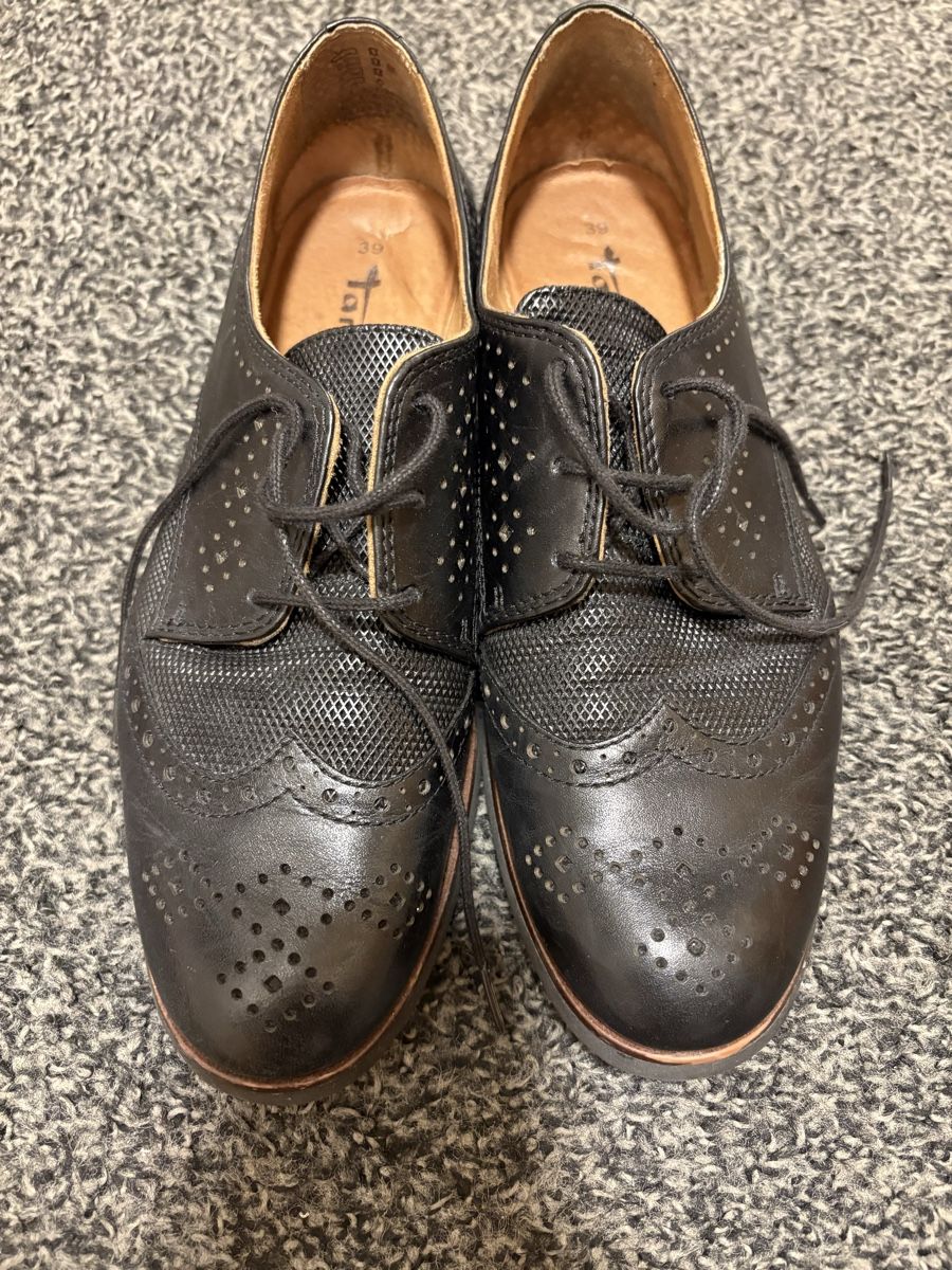 Tamaris Scarpe da donna: Tamaris Schnürschuh GR 39 – Usato da Samedan venduto da Franzi15