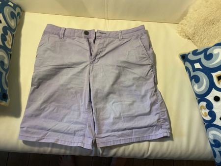 Esprit Shorts kurz lila Grösse 36 Sommerlich leicht