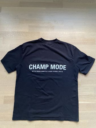 OVERSIZED PEGADOR T-Shirt