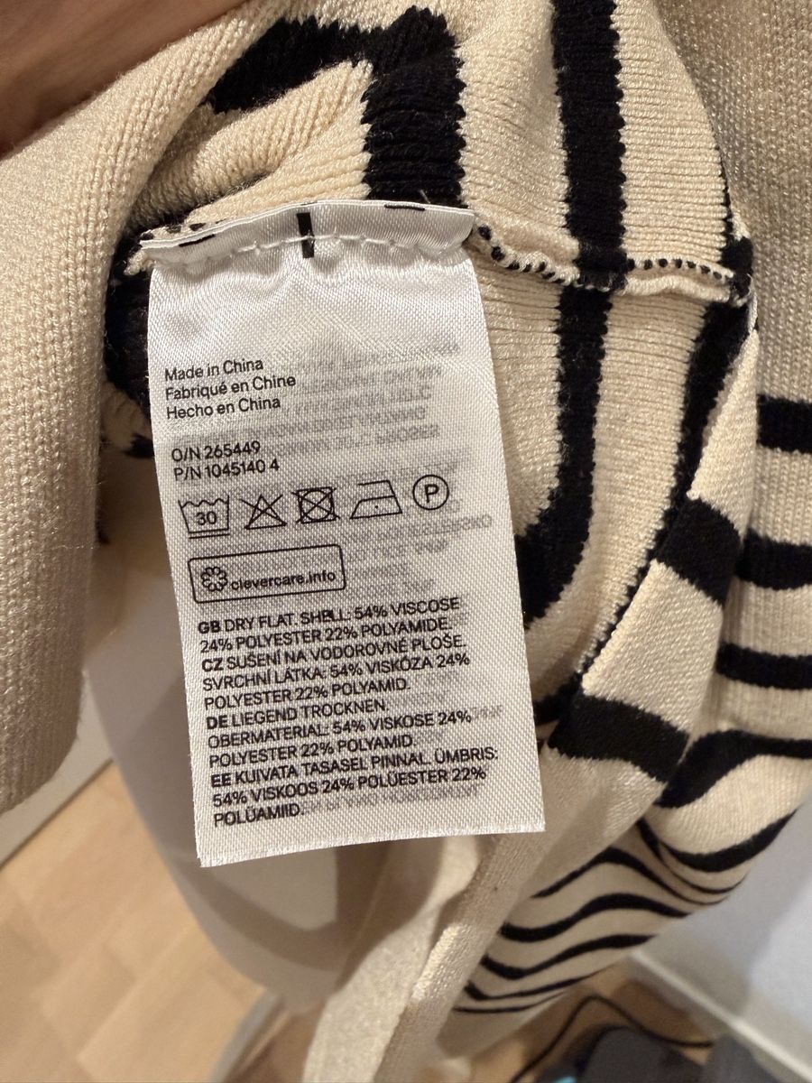 H&M Maglioni & Felpe: H&M Pullover Gr. S gestreift beige schwarz – Usato da Itingen venduto da Granini_93 4