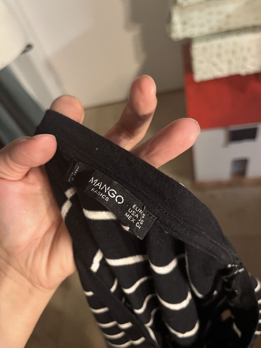 Mango T-shirt: Mango Tshirt – Usato da Zollikerberg venduto da LLV 2