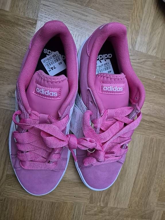 Adidas Chaussures femmes: Adidas Sneaker Gr. 40 – Neuf avec emballage d'origine à Wetzikon ZH par anci06 1