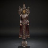 Königs Buddha aus Teakholz – Burma – 137 cm – Varada Mudra