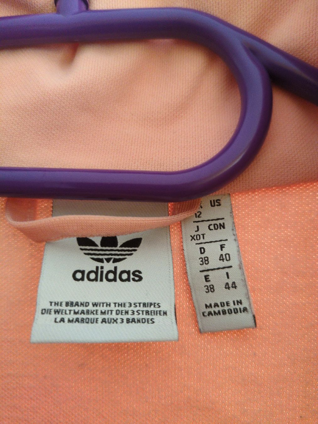 Adidas Giacche: Adidas Trainingsjacke Grösse 38 – Usato da Worb venduto da aba_t8l5 1