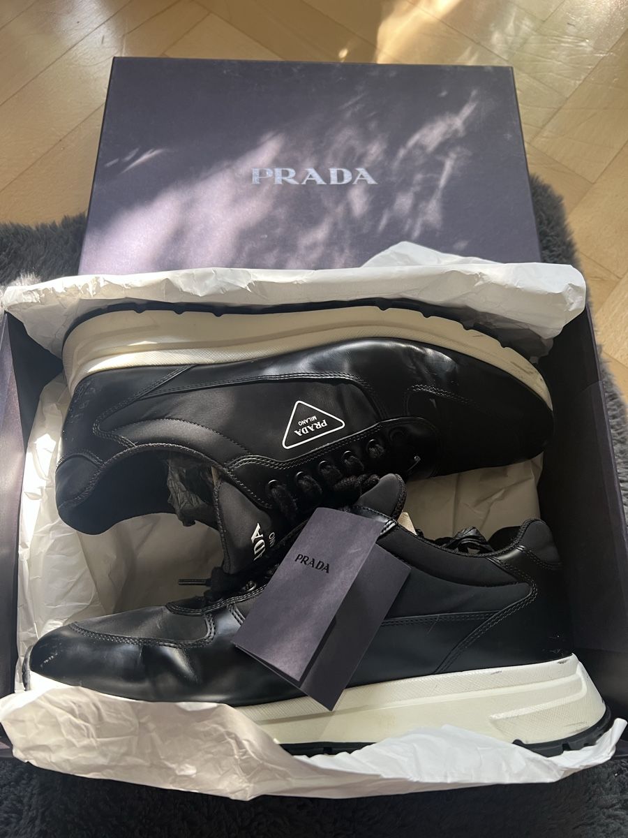 Prada Scarpe da uomo: Prada Cloudburst Shoes Black Size 44,5 – Nuovo (secondo la descrizione) da Zürich venduto da tra_wl8x 1