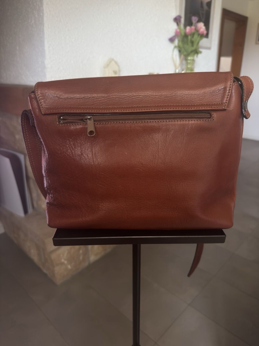 Borse da donna: Sac vintage en cuir marron Hexagona – Usato da Vuippens venduto da Anna_as 1