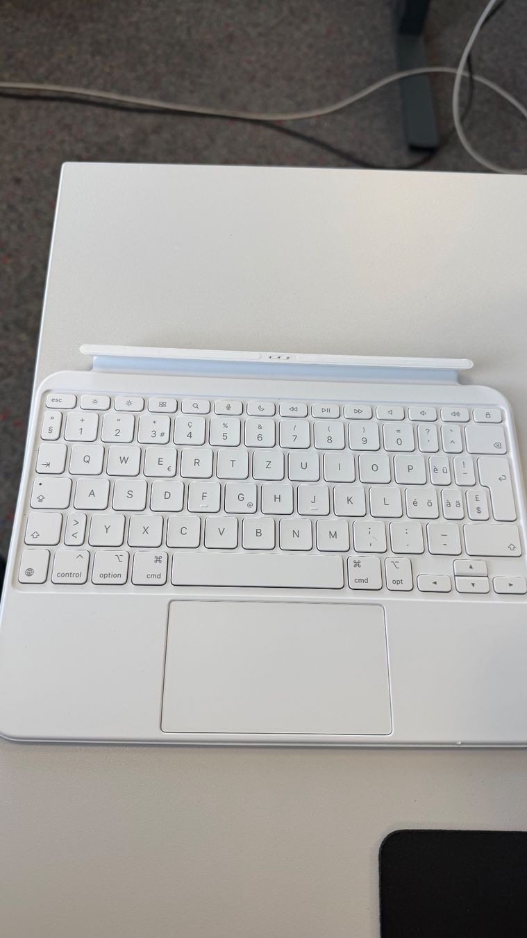 Apple Tastiere: Apple Original Magic Keyboard Folio – Nuovo (secondo la descrizione) da Effretikon venduto da i0wnex_99 1