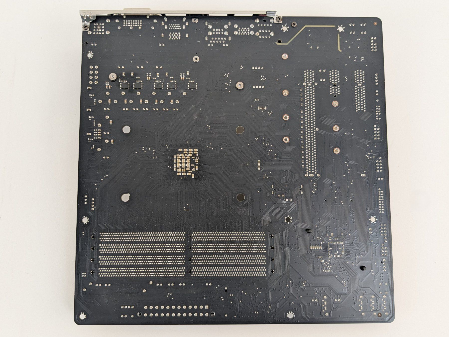 Gigabyte Schede madri: GIGABYTE  Mainboard B550M Aorus Elite AX – Nuovo (secondo la descrizione) da Dintikon venduto da Restwert_Dintikon 3