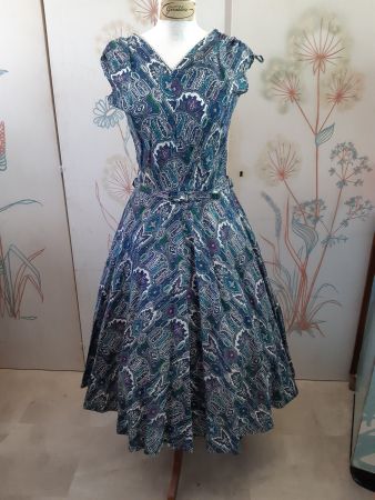 Echtes Sommerkleid 50s  blau/grün/weiss/schwarz ungebraucht