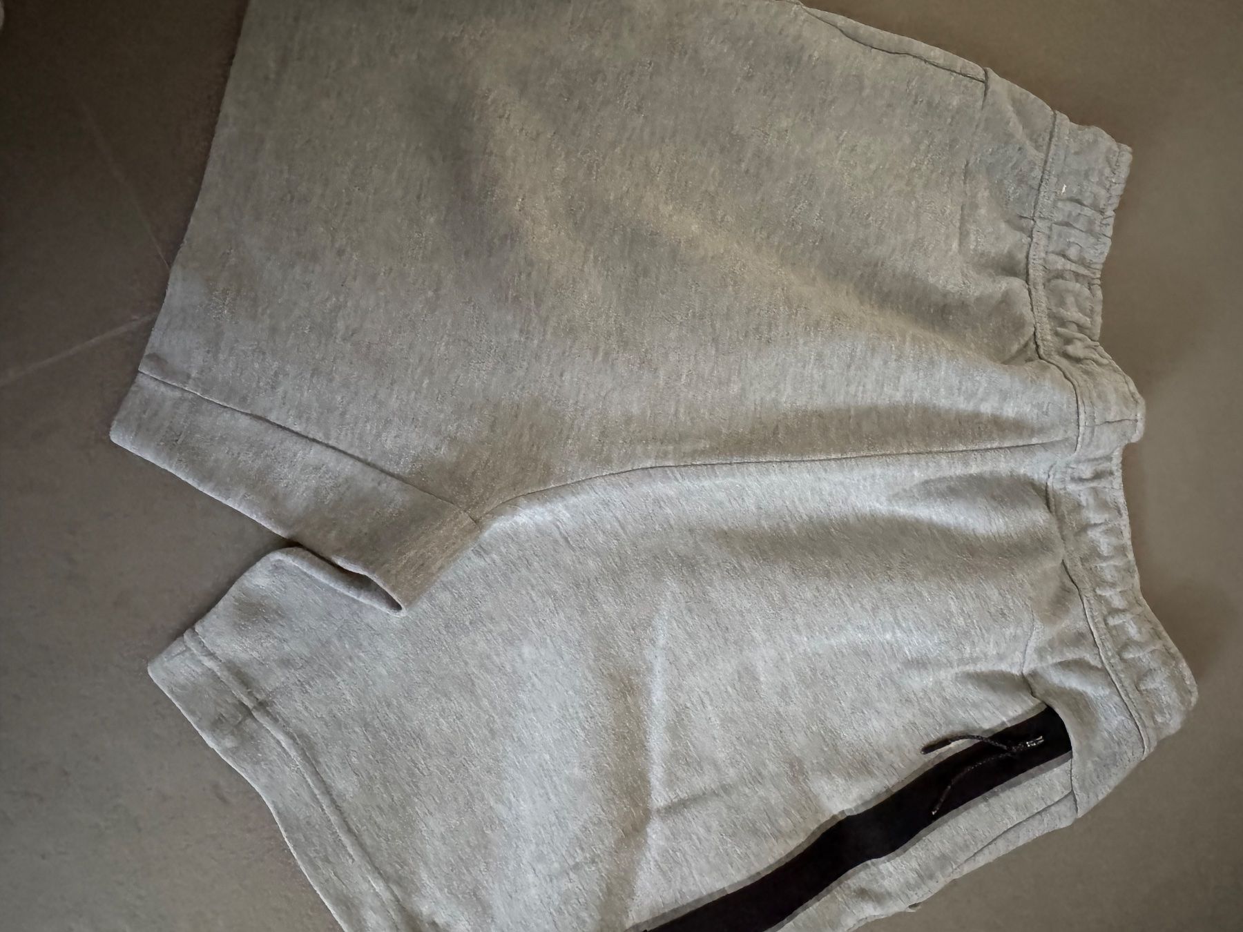 Nike Pantalons: Nike Shorts – D'occasion à Reinach BL par LejEm 2