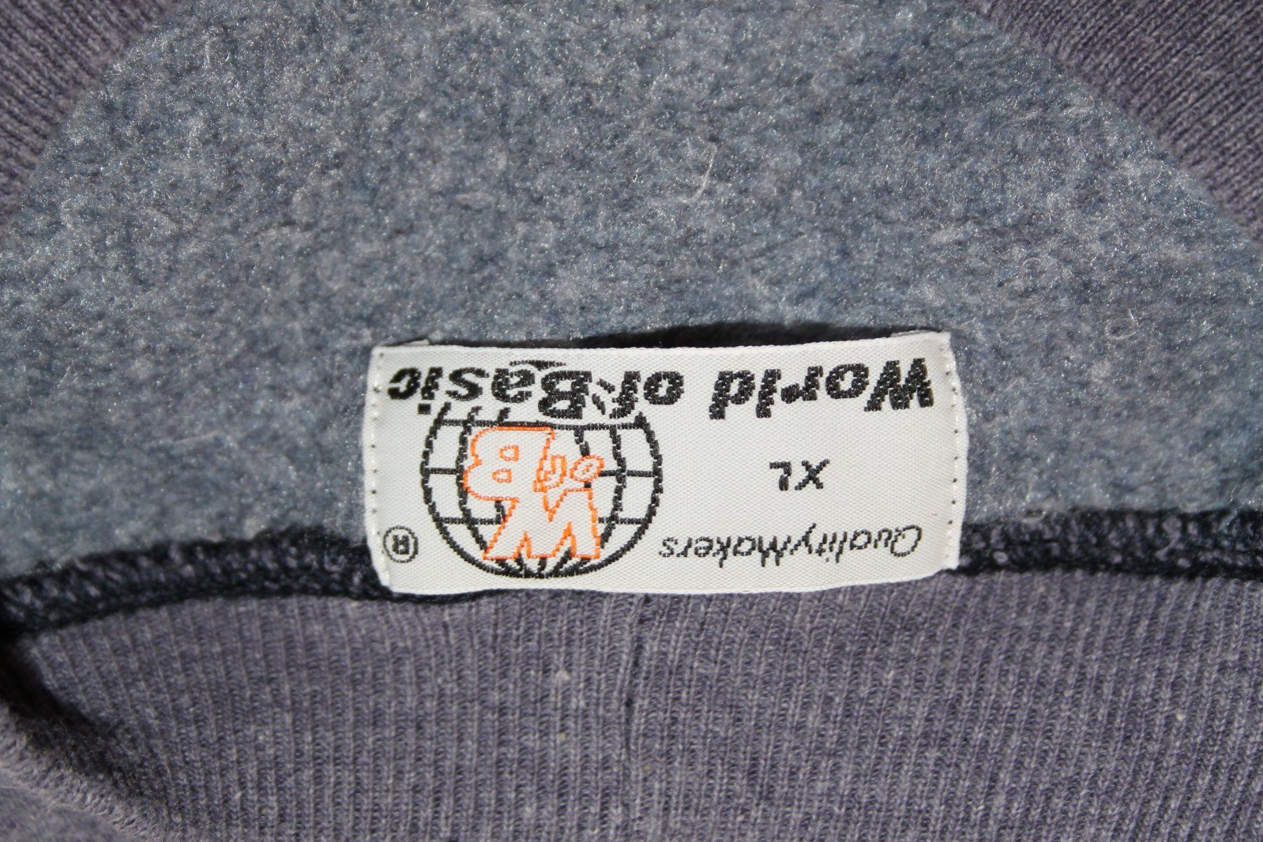 Pullover & Sweatshirts: Pullover / Sweatshirt – Gebraucht aus Schaan von antikes_und_kurioses 5