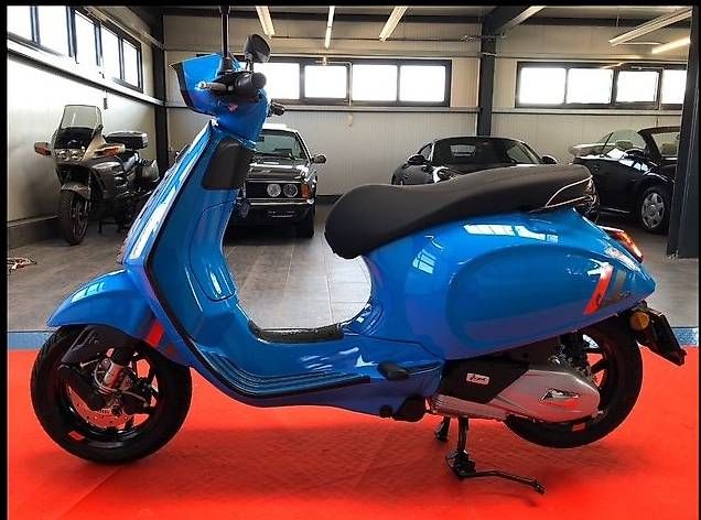Scooter: neuwertige Vespa 125 Sprint  – Usato da Lenzburg venduto da Manabo 3