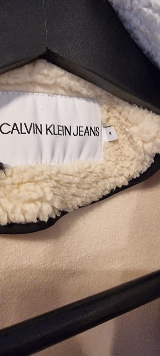 Calvin Klein Jacken & Mäntel: Calvin Klein Jeans Jacke - Grösse 5-7 Jährige – Gebraucht aus Frauenfeld von Bounty40 1