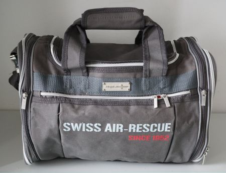 REGA-SWISS AIR RESCUE® Sporttasche- neuwertig