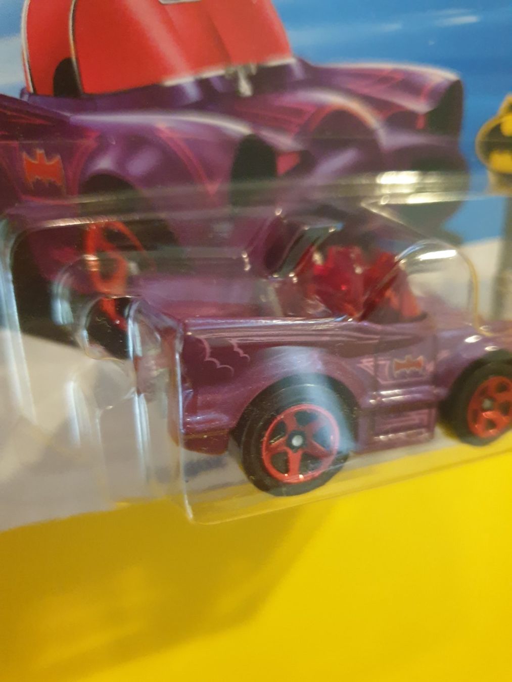 Hot Wheels Modellini d'auto: Hot Wheels CLASSIC TV SERIES BATMOBILE – Nuovo e nell'imballaggio originale da Oftringen venduto da Rotor 4