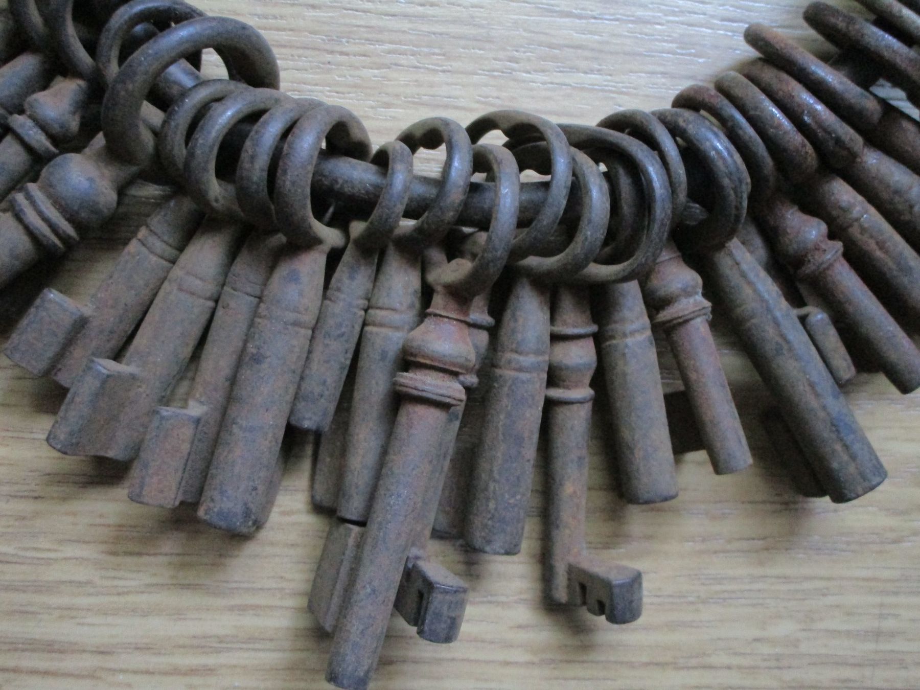 Chiavi: 36 antike Schlüssel – Usato da Heimberg venduto da Lupo57 1