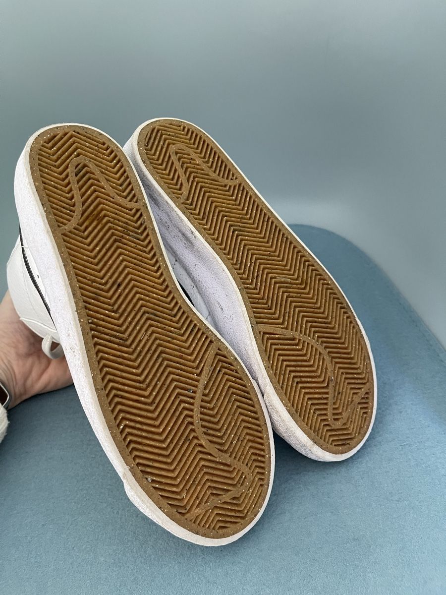 Nike Chaussures hommes: Nike Sneakers Gr. 35.5 – D'occasion à Wichtrach par Adriana222 4