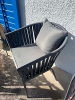 2 Gartenstühle mit Kissen anthrazit