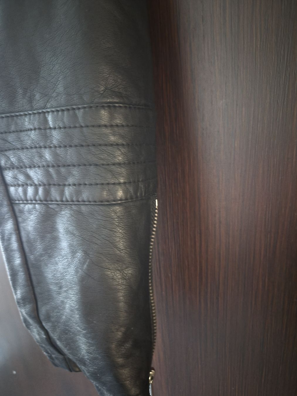 Only Giacche: Schwarze Kunstlederjacke Only Grösse 38 – Usato da Altishofen venduto da tammy05 4