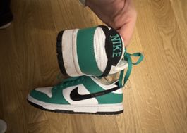 Nike Dunk Low Schuhe Grösse 40 weiss/grün guter Zustand
