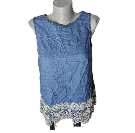 Esprit - härziges T-Shirt / Top Gr. M Stickerei