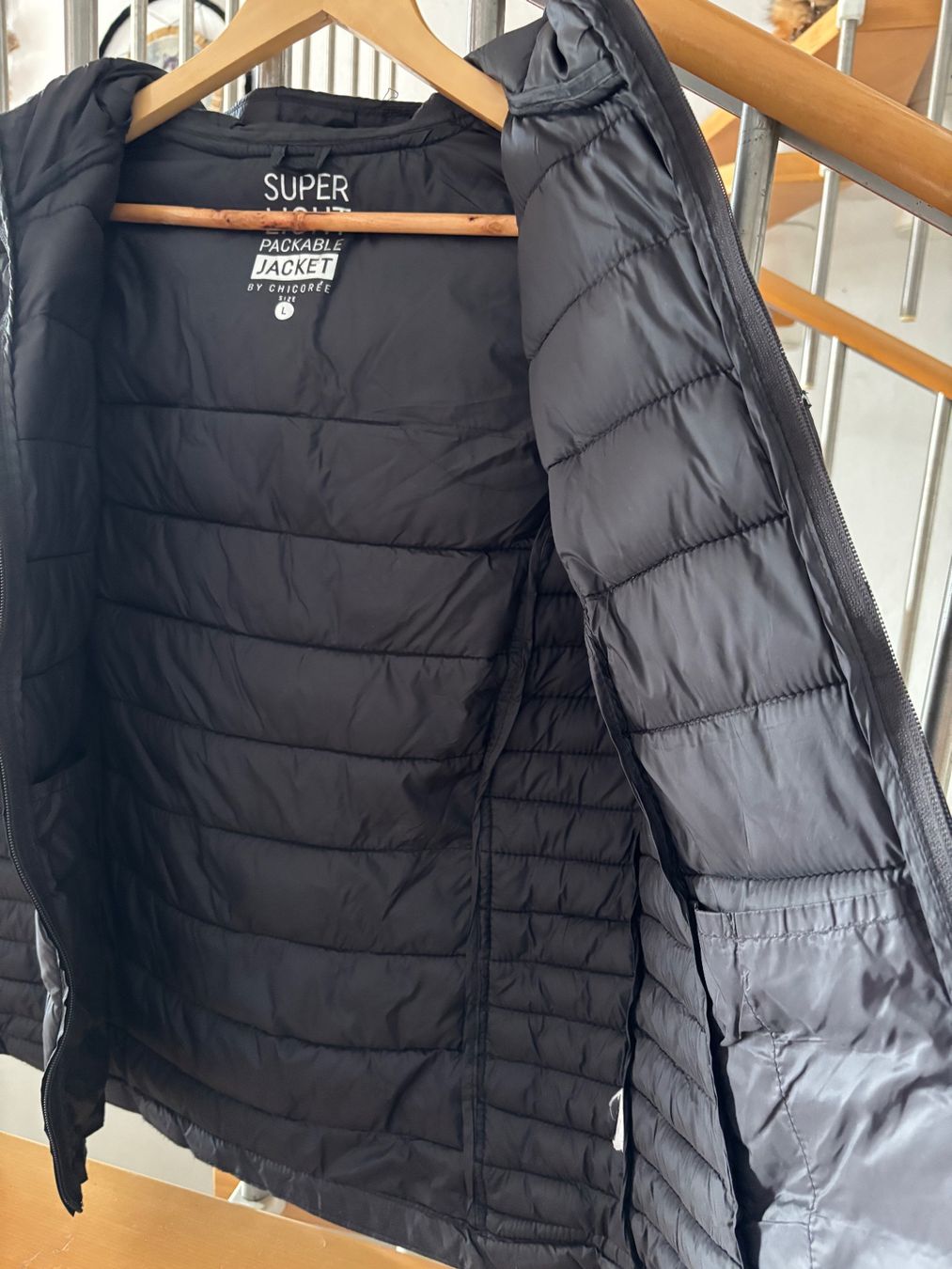 Vestes: Doudoune Chicorée noir L neuve – Neuf (Voir description) à Perroy par barballalla 3