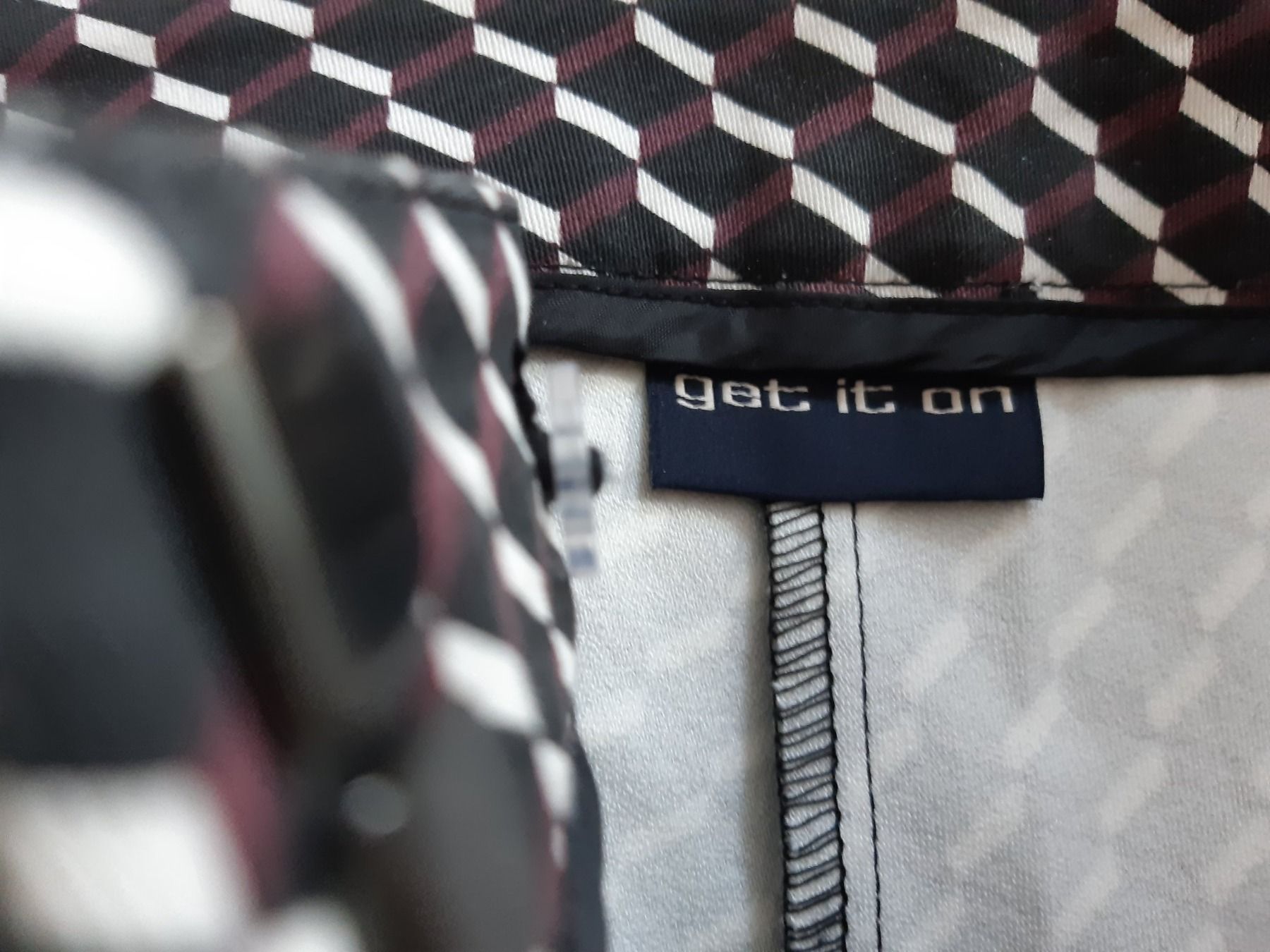 Pantaloni: Schöne Hose 36 neuwertig – Usato da St.Gallen venduto da LaMiSa 3