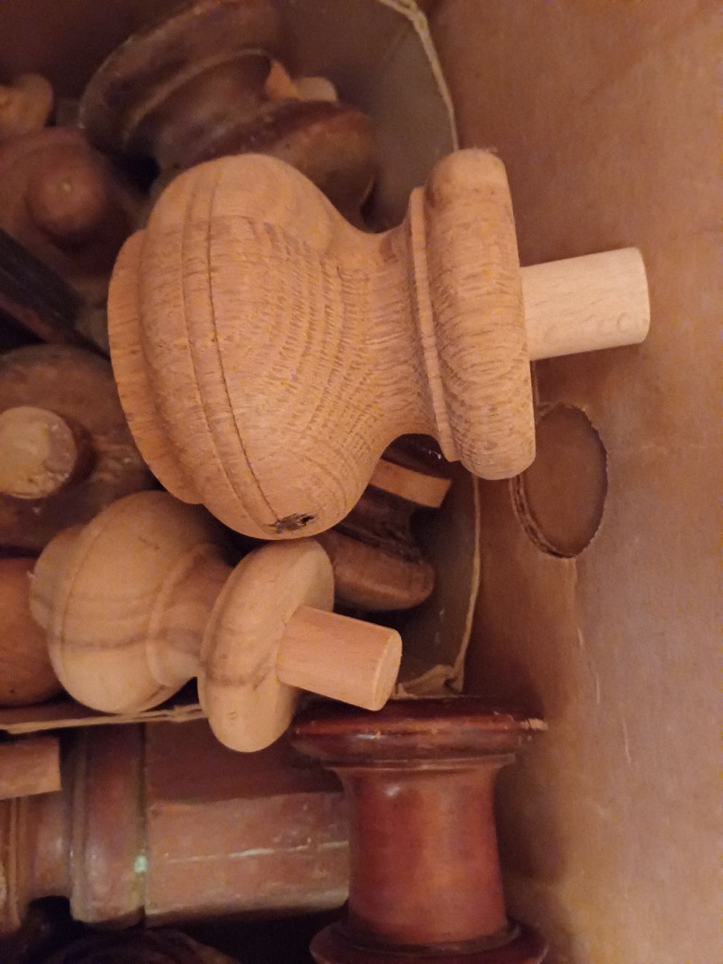 Articoli in legno: Gedrechselte Teile aus Holz – Usato da Embrach venduto da Olympia52 6
