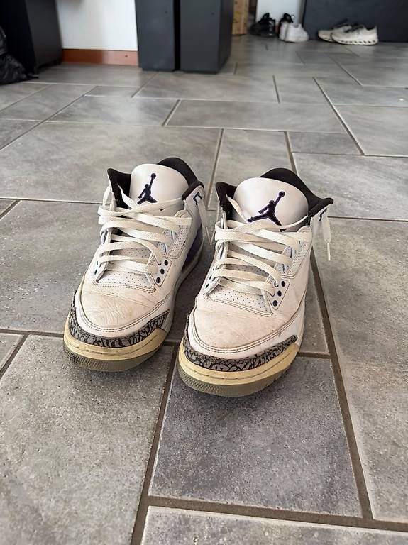 Herrenschuhe: Jordan 3 – Gebraucht aus St-Aubin-Sauges von JRDN