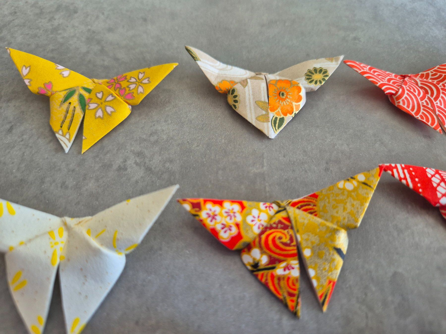 Alle Dekorationen: 20 Origami Schmetterlinge rot-gelb – Neu und originalverpackt aus Zürich von brifo64 6