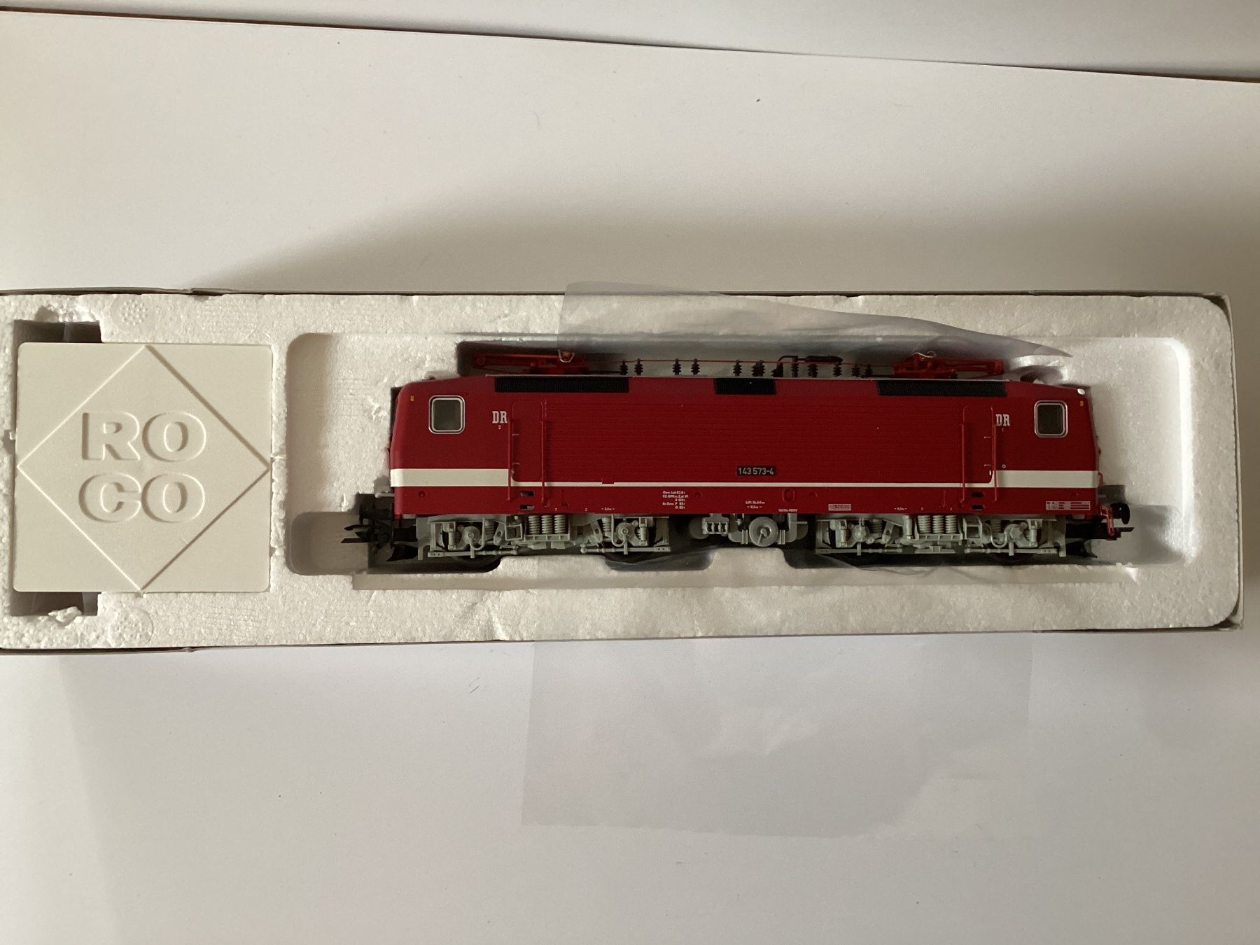 Roco Modelleisenbahnen: Roco 43680 DR 143 573-4 H0 1:87 – Gebraucht aus Effretikon von simtek_de 5