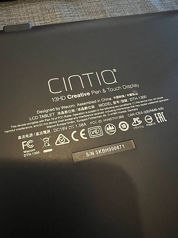 Wacom Tablet PC: Wacom Cintiq 13HD Touch + Pen – Usato da Montherod venduto da lep_cq59 3
