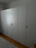IKEA PAX Kleiderschrank 300x60x201cm, weiss. 8 Monate alt.