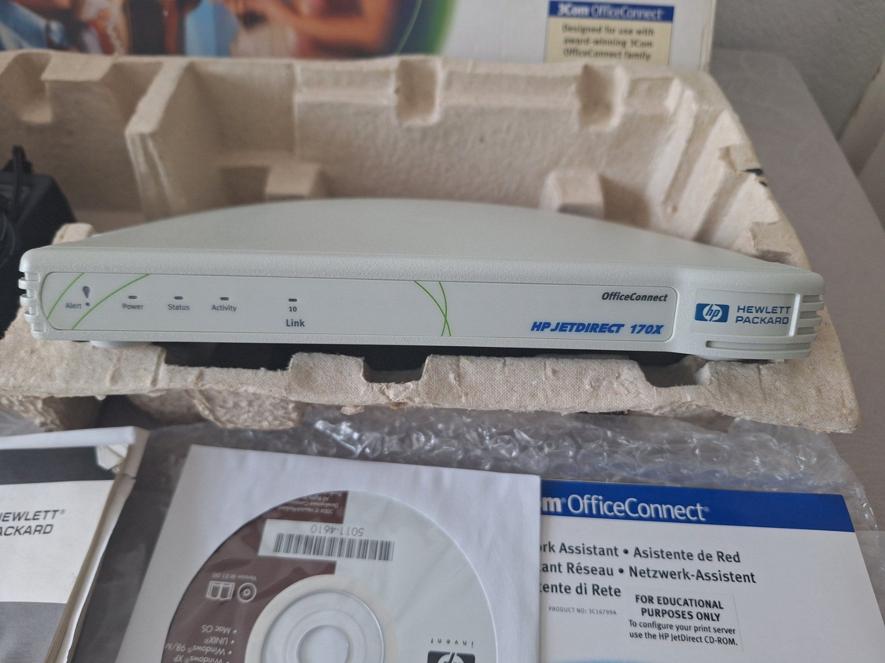 Hewlett Packard Server: HP JetDirect 170X Print Server – Usato da Zürich venduto da Lemon007 1