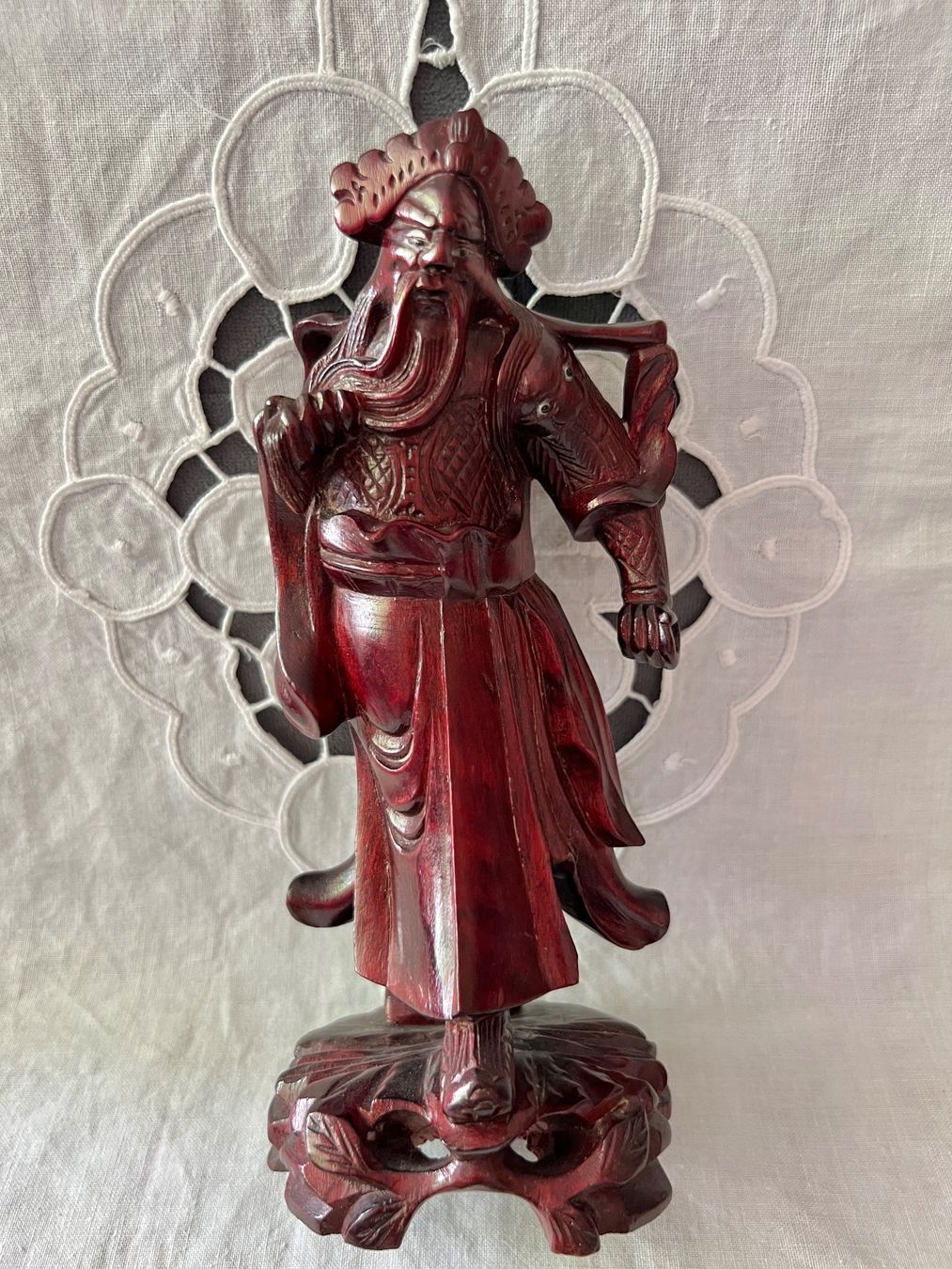 Statuette: Chinesische Figur Holz geschnitzt 18cm – Usato da Frenkendorf venduto da Only1