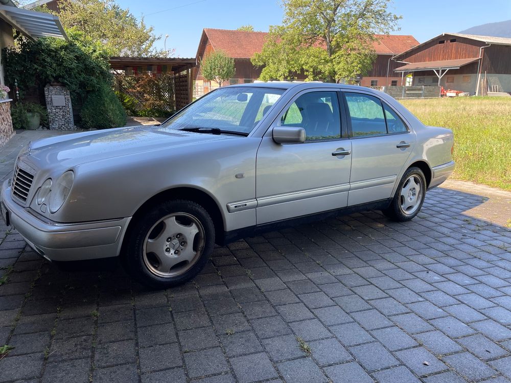 Mercedes Benz E280 4matic Kaufen auf Ricardo