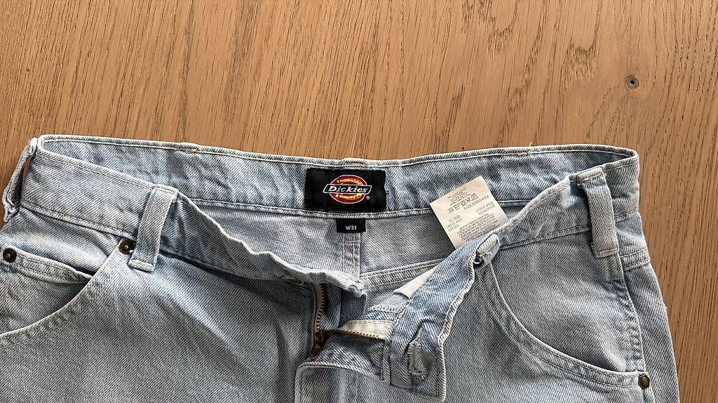 Pantaloni: Shorts Dickies W31 – Usato da Kriens venduto da tananuschka13 1
