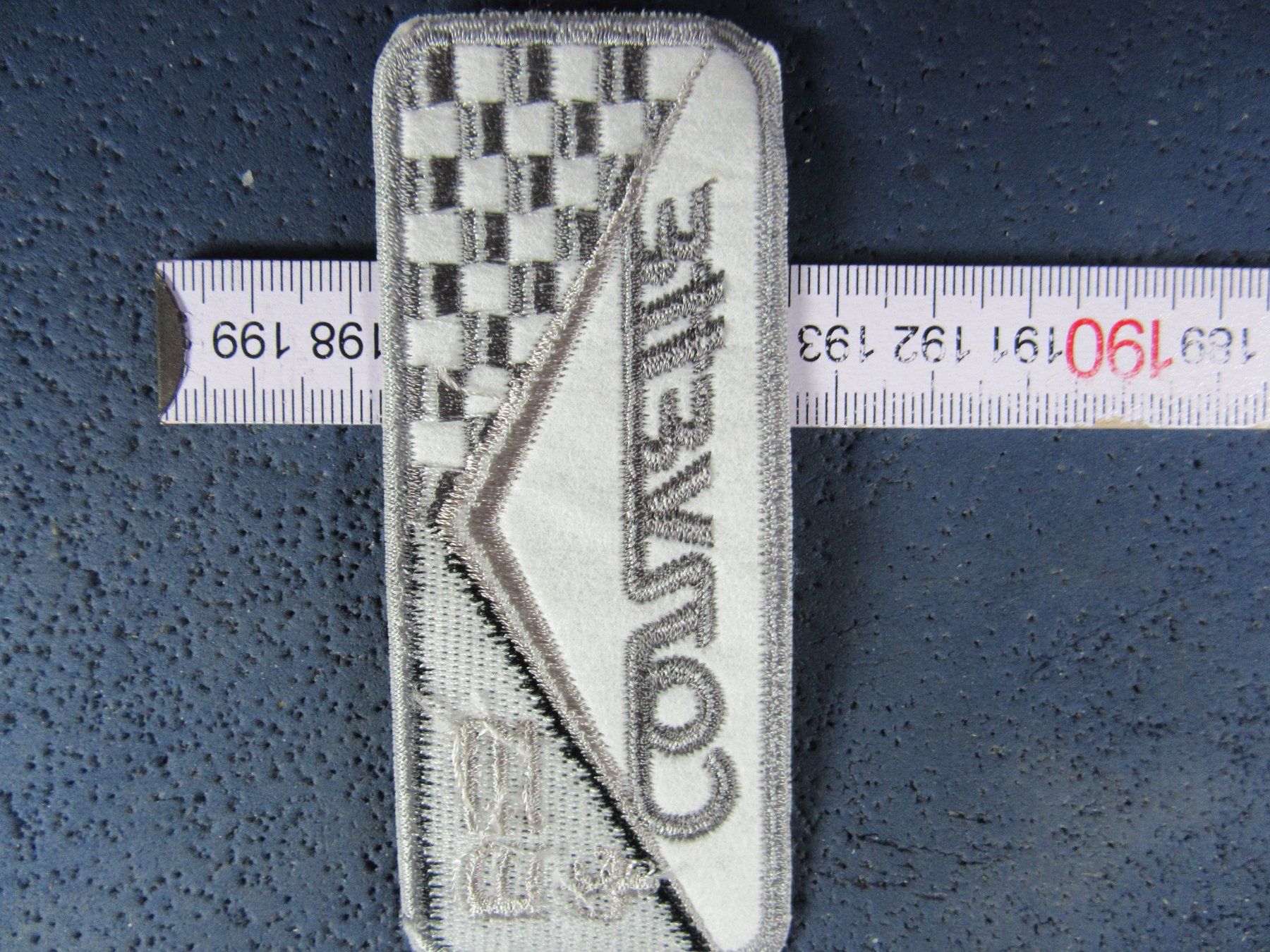 Chevrolet Plaquettes & Badges: CORVETTE CHVY AUTO LOGO GESTICKT AUFNÄHER PATCH OHNE LEIM – D'occasion à Ettingen par Hausi4711 1
