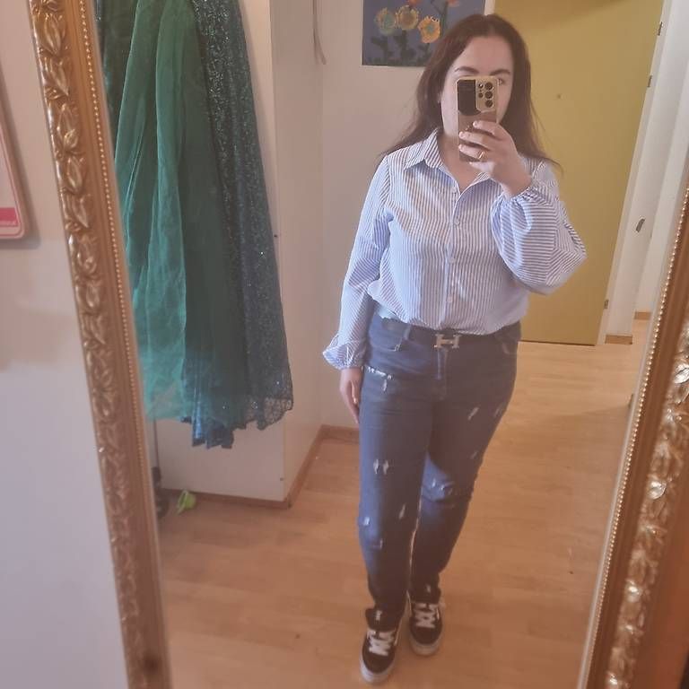Jeans: Dunkelblaue Jeans Gr. 38 – Usato da Bern venduto da DiLara2000 1