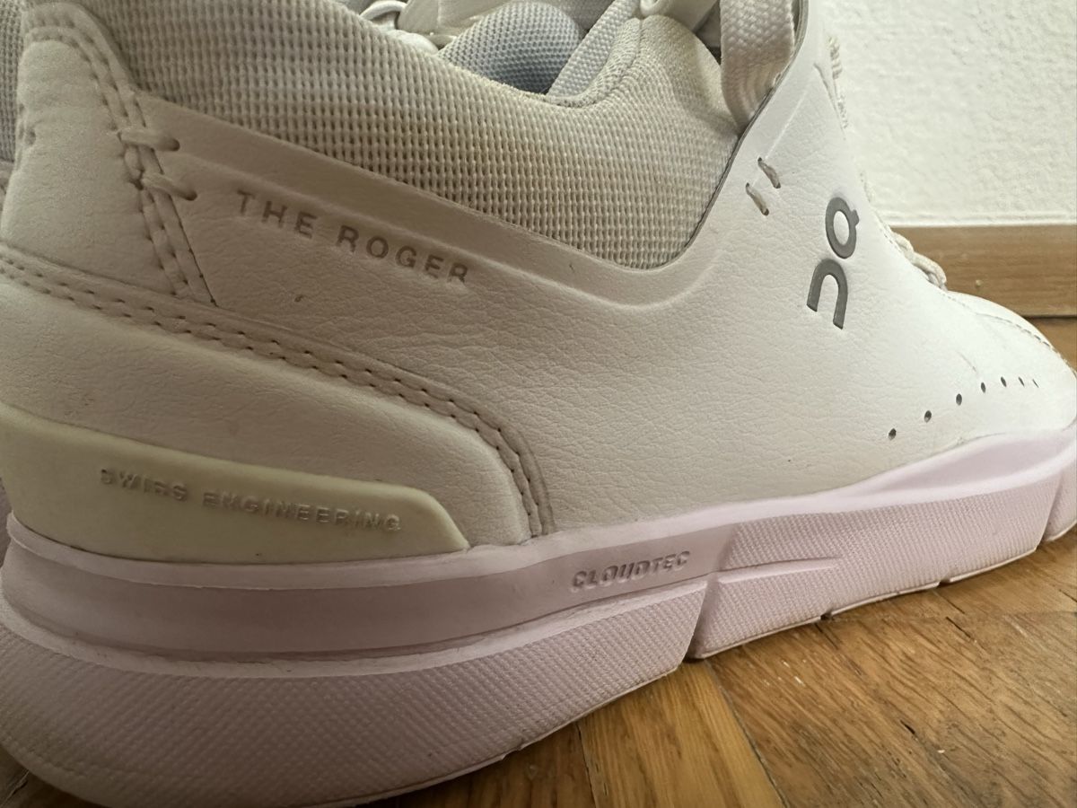 On Scarpe da donna: On The Roger Advantage Damen Sneaker, Gr. 40 – Usato da Liestal venduto da ichjel 3
